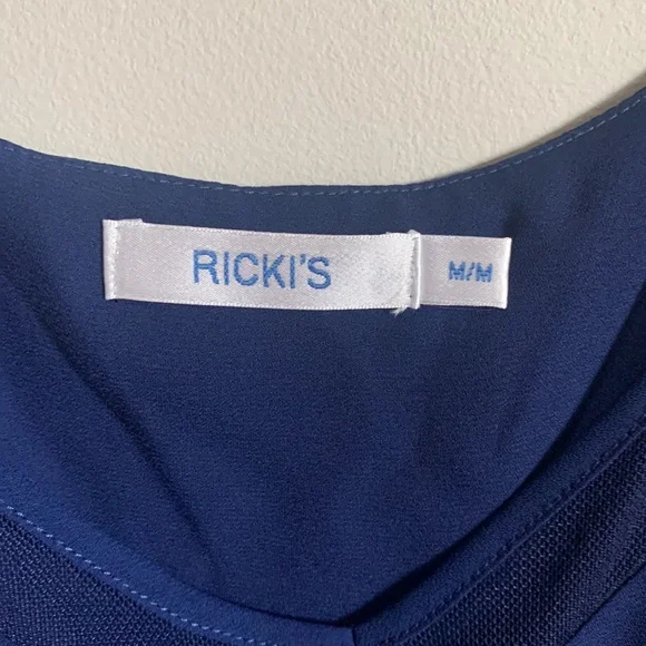 Ricki’s Tank - Picture 3 of 4